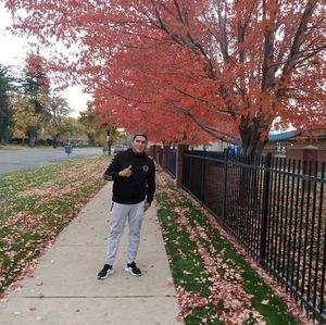 Meet your Posher, Luis armando